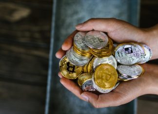 How to Find an Entry-level Cryptocurrency Job bitcoin